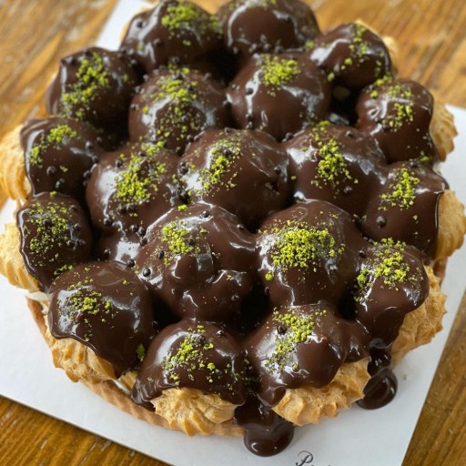 Profiterollü Tart